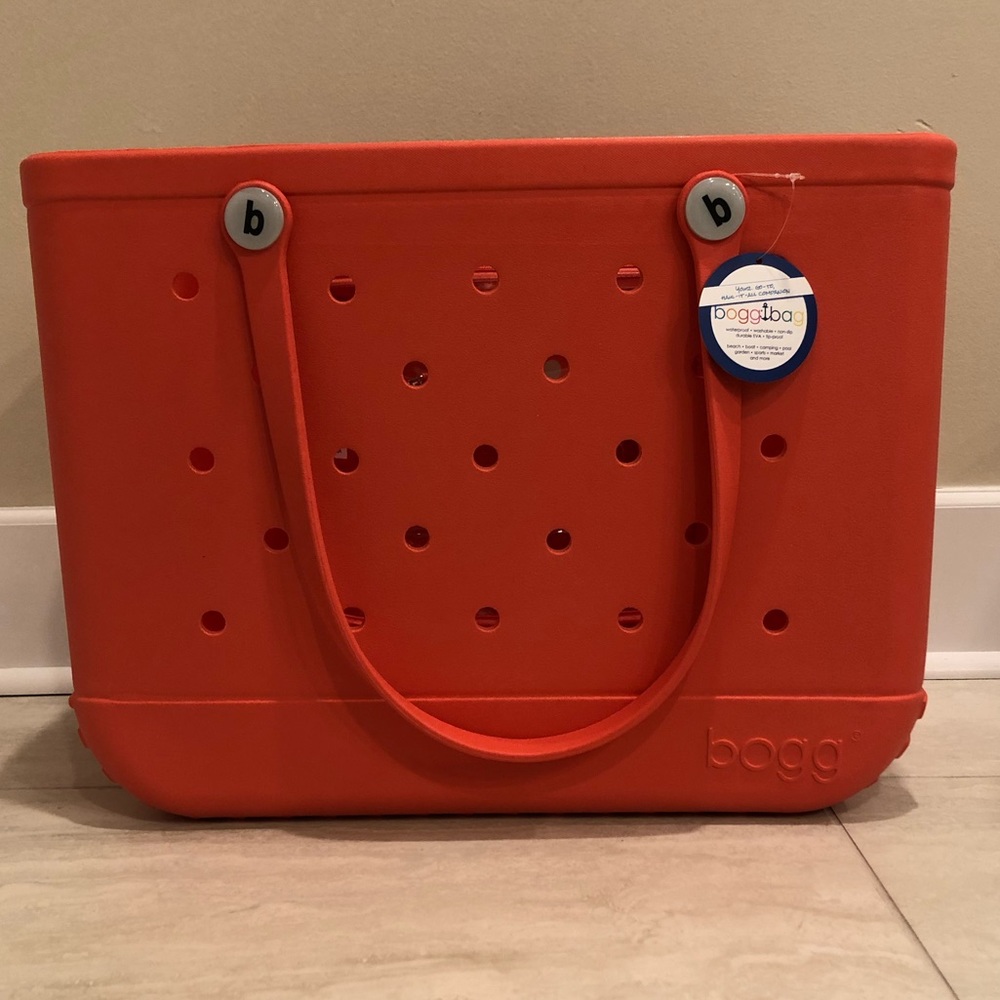 Original Bogg Bag, color: Coral me mine, NEW!